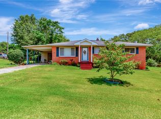 4010 Brookfield Dr, Seneca, SC 29672