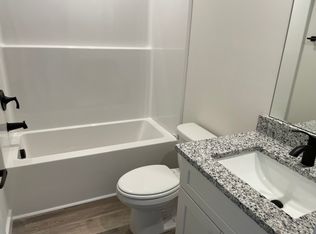 212 King St, Greer, SC 29651