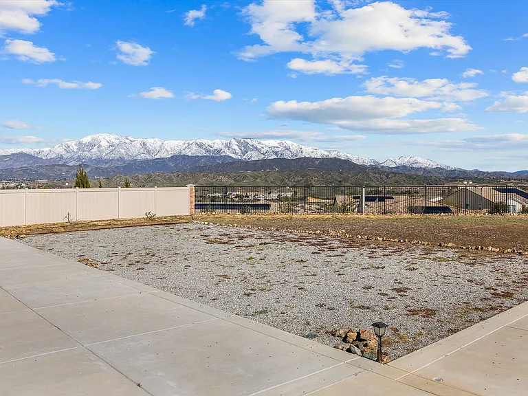 1500 Yucca Ct — Photo 39