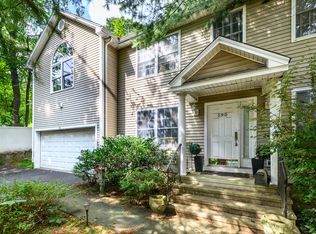 190 1/2 New Canaan Ave, Norwalk, CT 06850