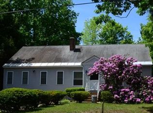 48 S Main St, Ashburnham, MA 01430