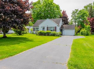 479 Hollywood Blvd, Webster, NY 14580