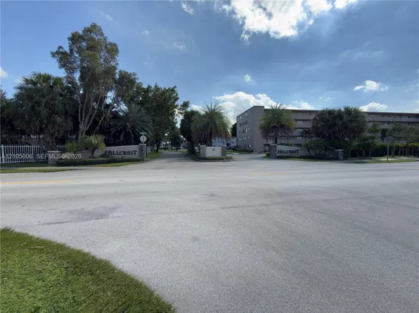 1201 Hillcrest Ct APT 205, Hollywood, FL 33021