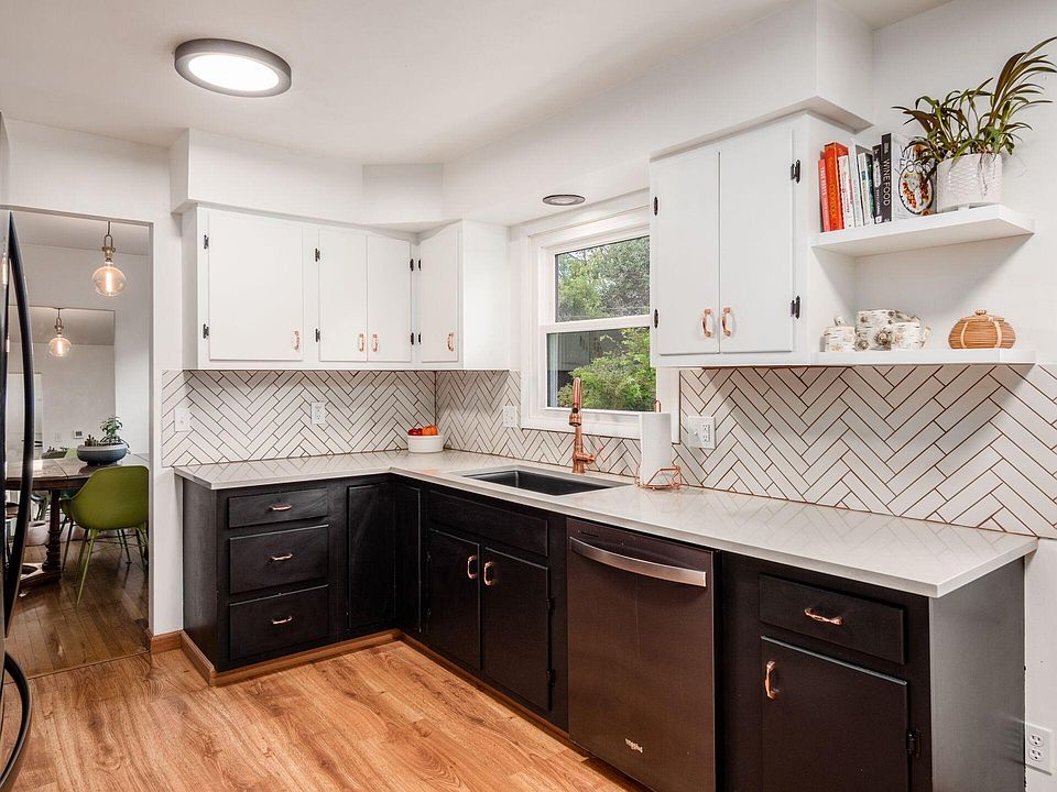 1st image of 2636 Dolores Dr