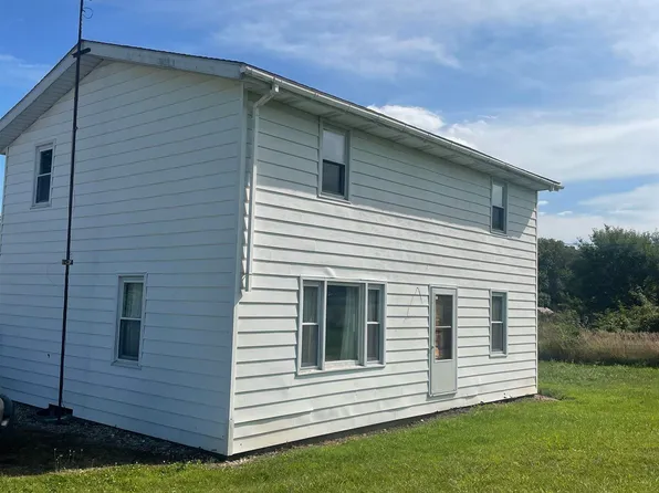 1923 N Portland Arch Rd, Covington, IN 47932