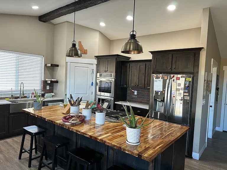1725 Peerless Pl — Photo 12