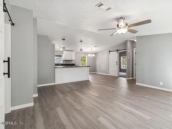 3rd image of 101 RIDGEWOOD Avenue