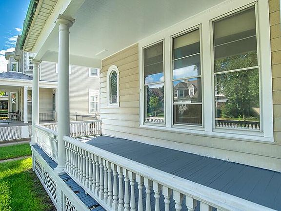 2nd image of 1020 College AVENUE