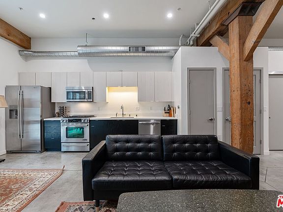 5th image of 527 Molino St Unit 125