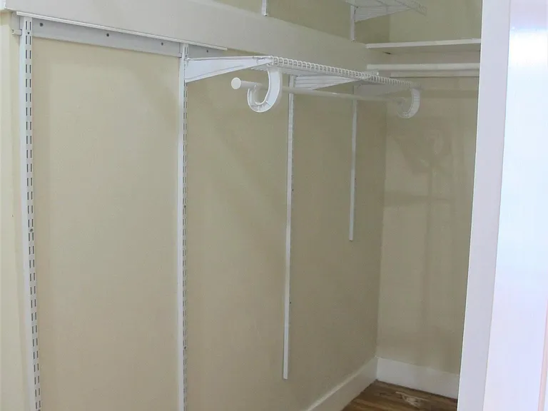 1631 Chestnut St #14 — Photo 13