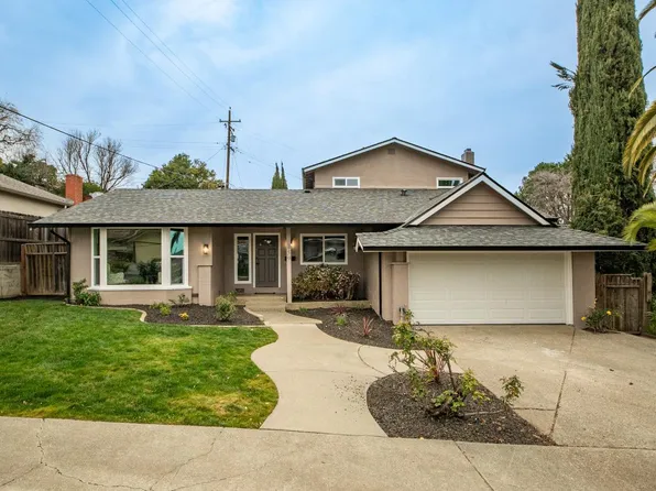 459 Meadowview Drive, Vacaville, CA 95688