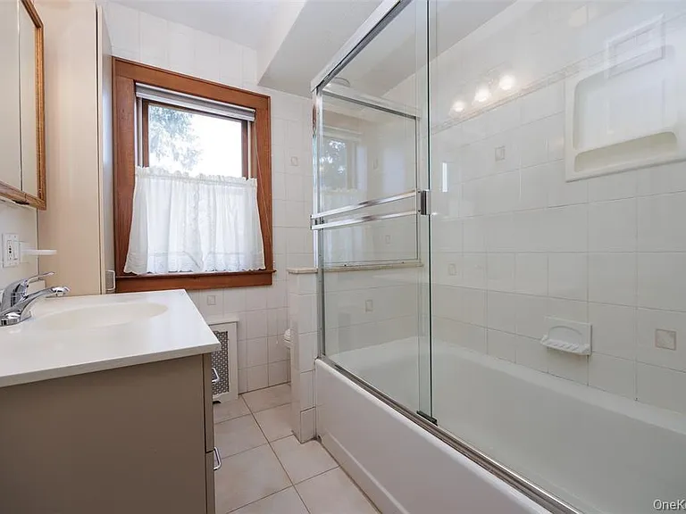 200 Lincoln Ave #1 — Photo 8
