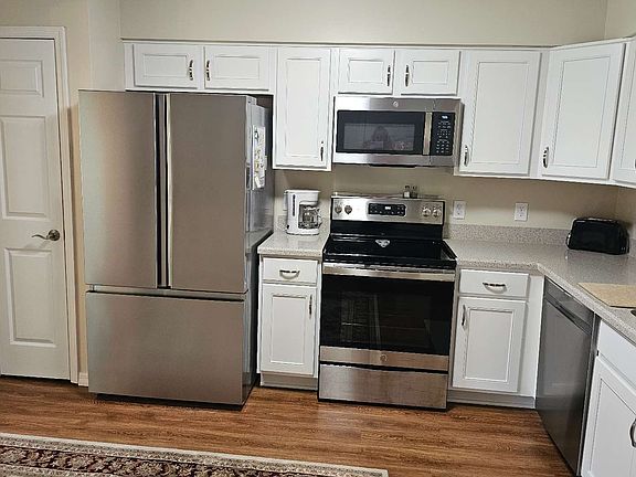 2nd image of 345 SE Rosewood Cir