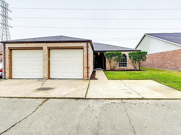 2nd image of 2922 Creekway Cir