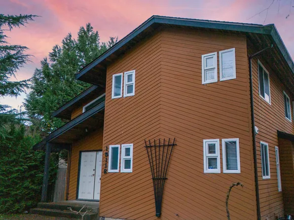 15112 96th Ave, Surrey, BC V3R 1E9