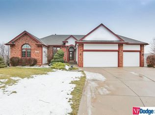 13605 Liam Cir, Bellevue, NE 68123