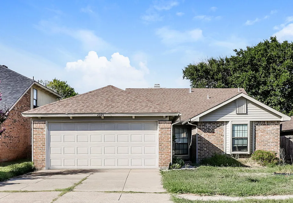 2321 Clareton Dr