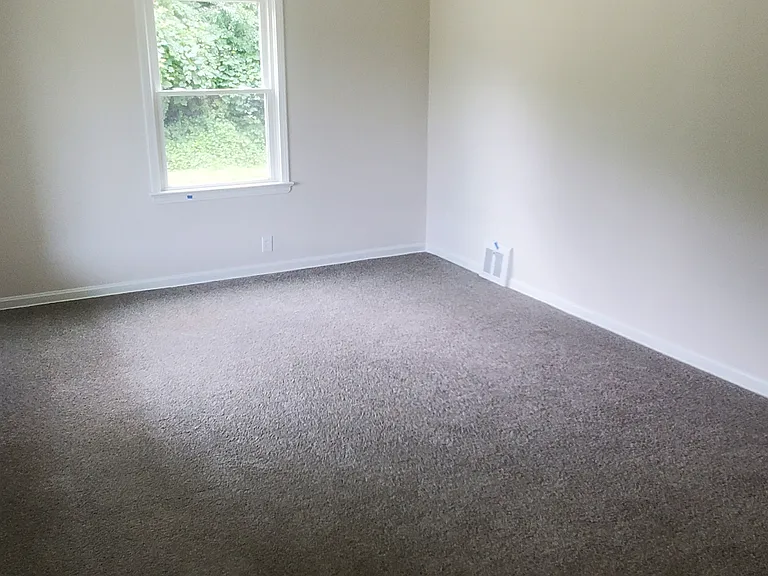New paint, carpet and lighting throughout