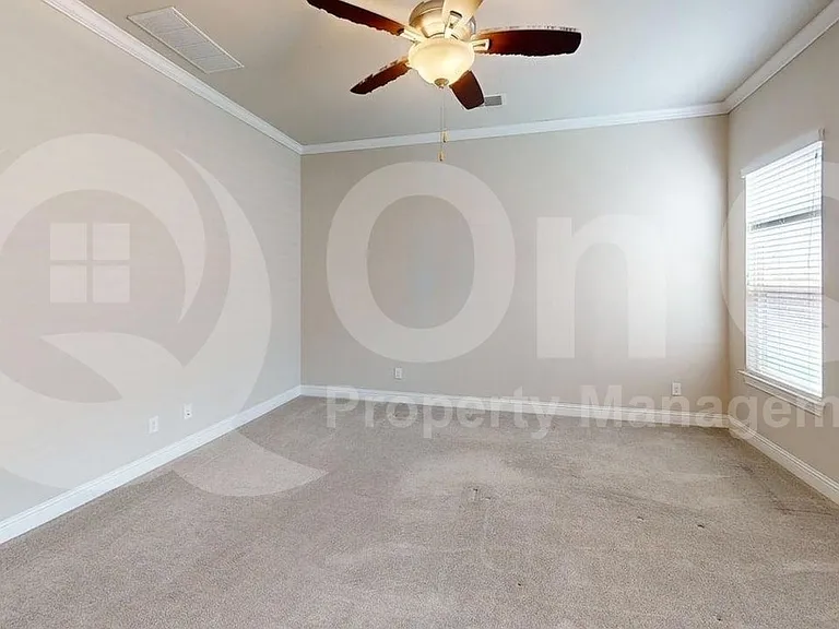4213 Wellesley Ave — Photo 23