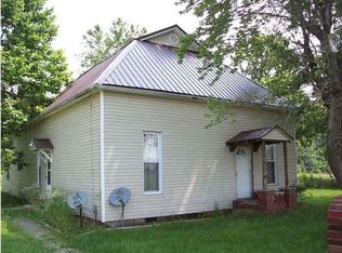 6866 Twin Bridges Rd, Tennyson, IN 47637