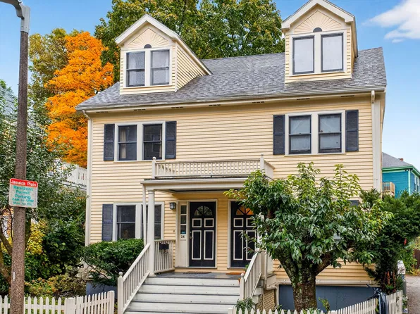26 Newbern St, Jamaica Plain, MA 02130