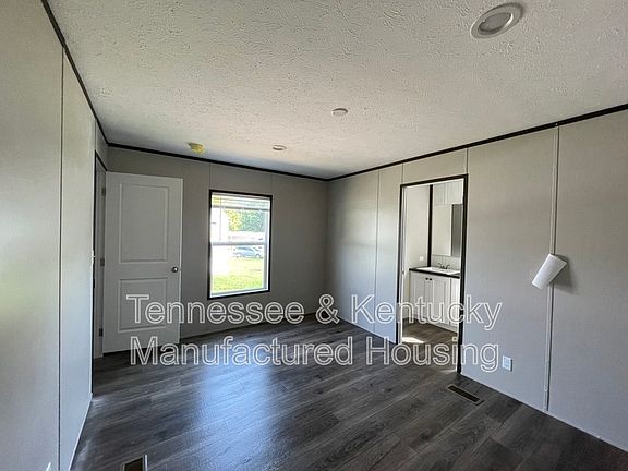 5th image of 339 Hillsdale Estates Ln