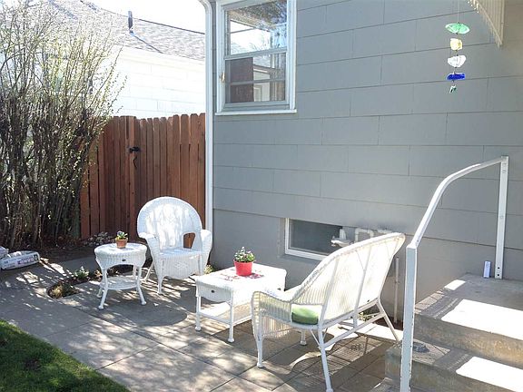 5th image of 1112 Wilder Ave