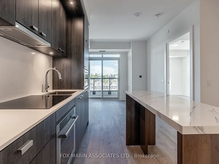 858 Dupont St #806 — Photo 4