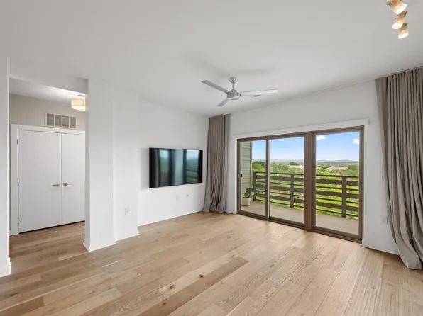 3600 S Lamar Blvd #401, Austin, TX 78704