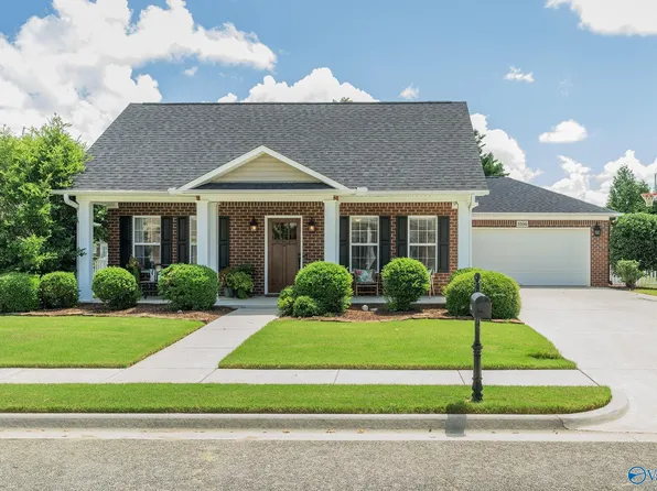 5106 Frankford Dr SE, Owens Cross Roads, AL 35763