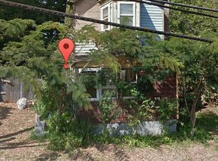 33 Salt Point Tpke, Poughkeepsie, NY 12603