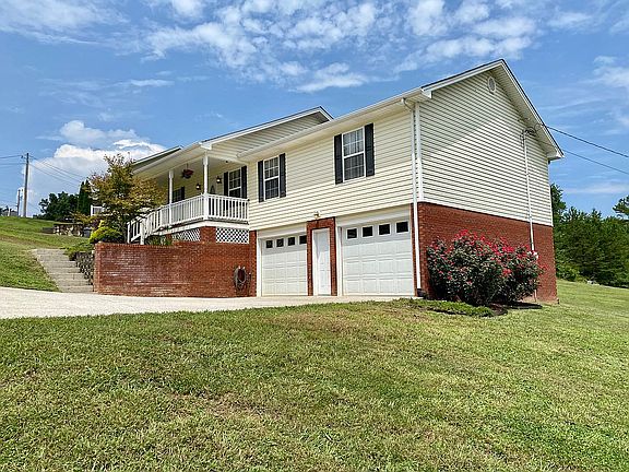 3rd image of 7418 Tanya Dr