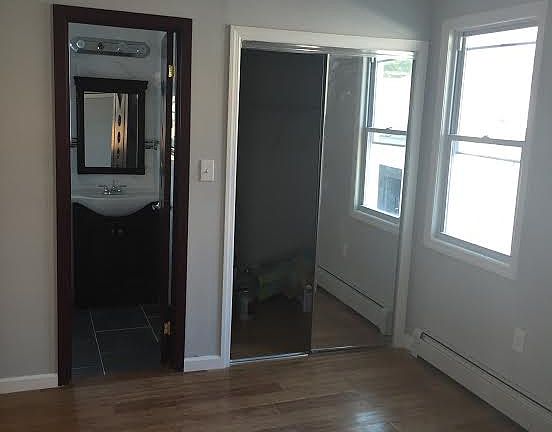 3rd image of 11830 Marsden St