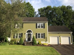 10 Briarwood Ln, Durham, CT 06422