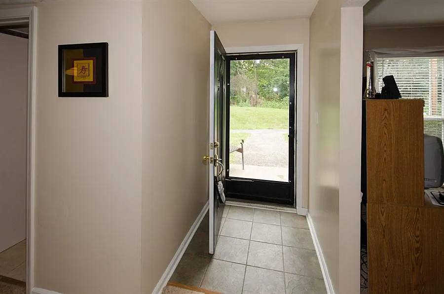 2938 Fordham Ln photo 1
