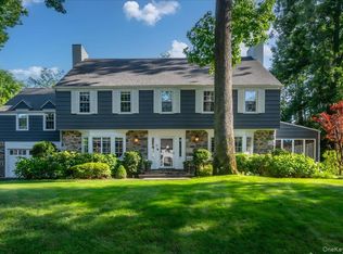 11 South Dr, Larchmont, NY 10538