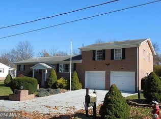 315 Greenbriar Rd, Martinsburg, WV