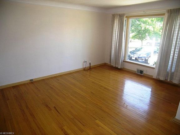 2nd image of 883 McKinley Ave