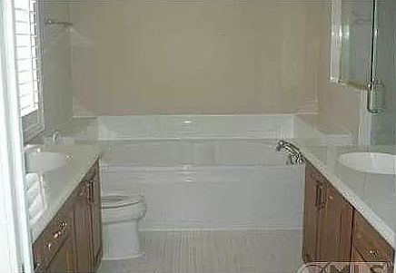 5th image of 3842 NW 5th Ter
