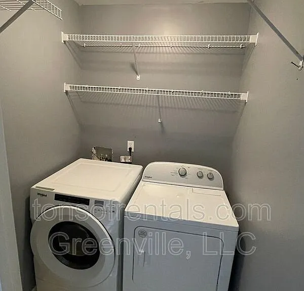 518 Amber Crest Ct — Photo 16