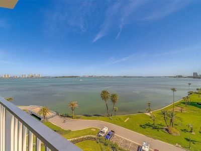 2 Seaside Ln APT 801, Belleair, FL, 33756