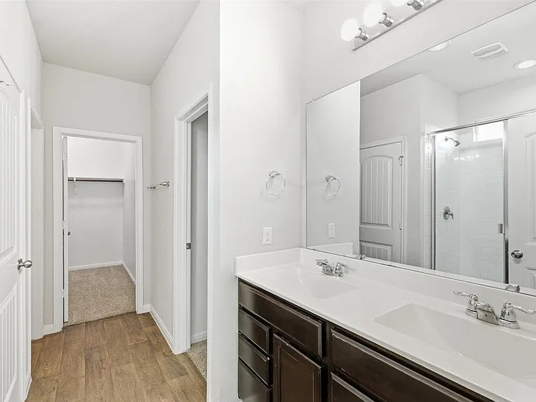 106 Lullaby Dr — Photo 21