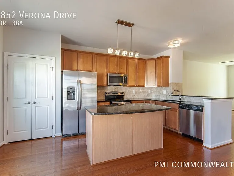 1852 Verona Dr — Photo 10