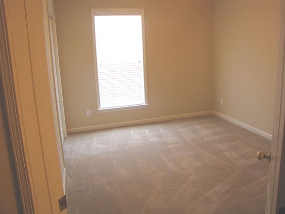 2ND BEDROOM!