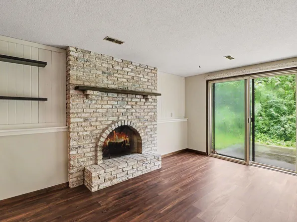 4490 Woodgate Point, Eagan, MN 55122