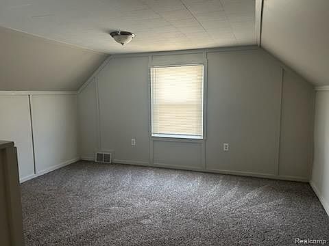 2438 Columbia Rd, photo 6