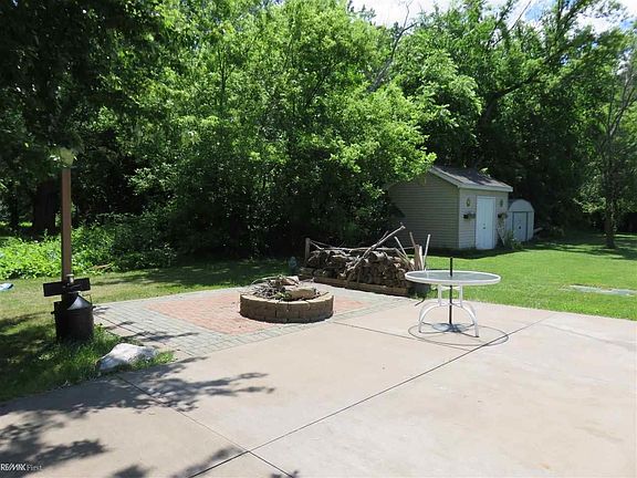 2nd image of 19208 Masonic Blvd