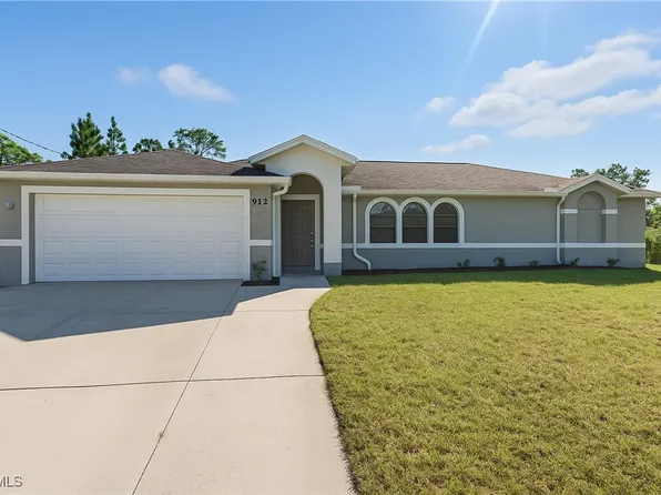 912 Lincoln Ave, Lehigh Acres, FL 33972