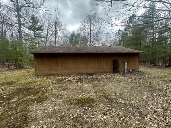 6060 Zeman Rd, Eagle River, WI 54521