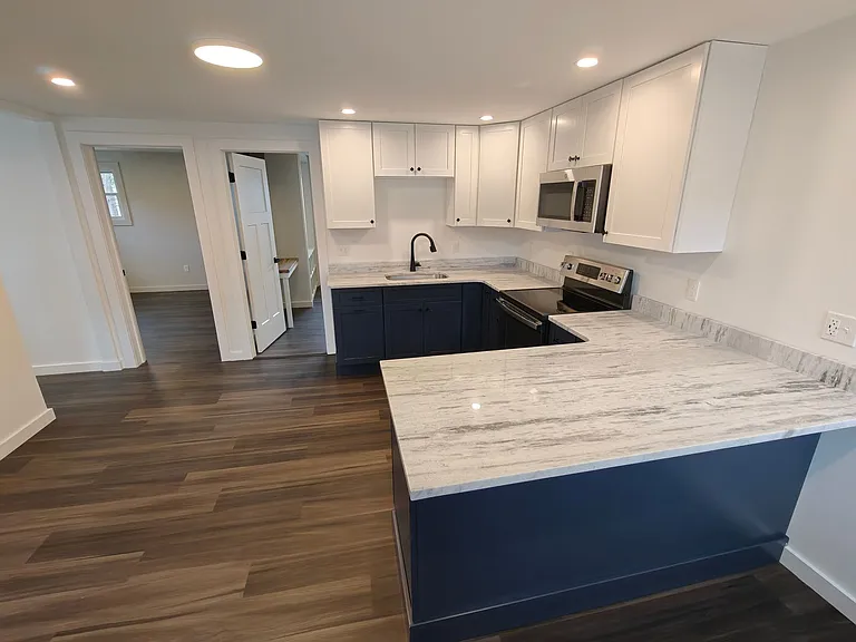 225 State St — Photo 6